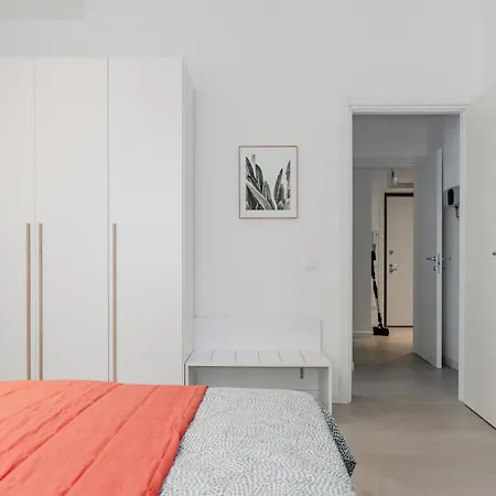 Apartment Lungo Adige Bright Near Borgo Trento Hospital!