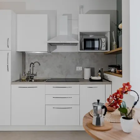 Lungo Adige Bright Near Borgo Trento Hospital! *
