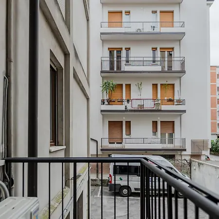 Lungo Adige Bright Near Borgo Trento Hospital! Apartment Verona